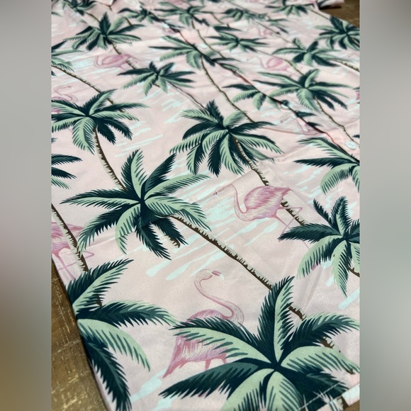 Men’s Flamingo & Tree Print Hawaiian Shirt - Picture 9 of 12